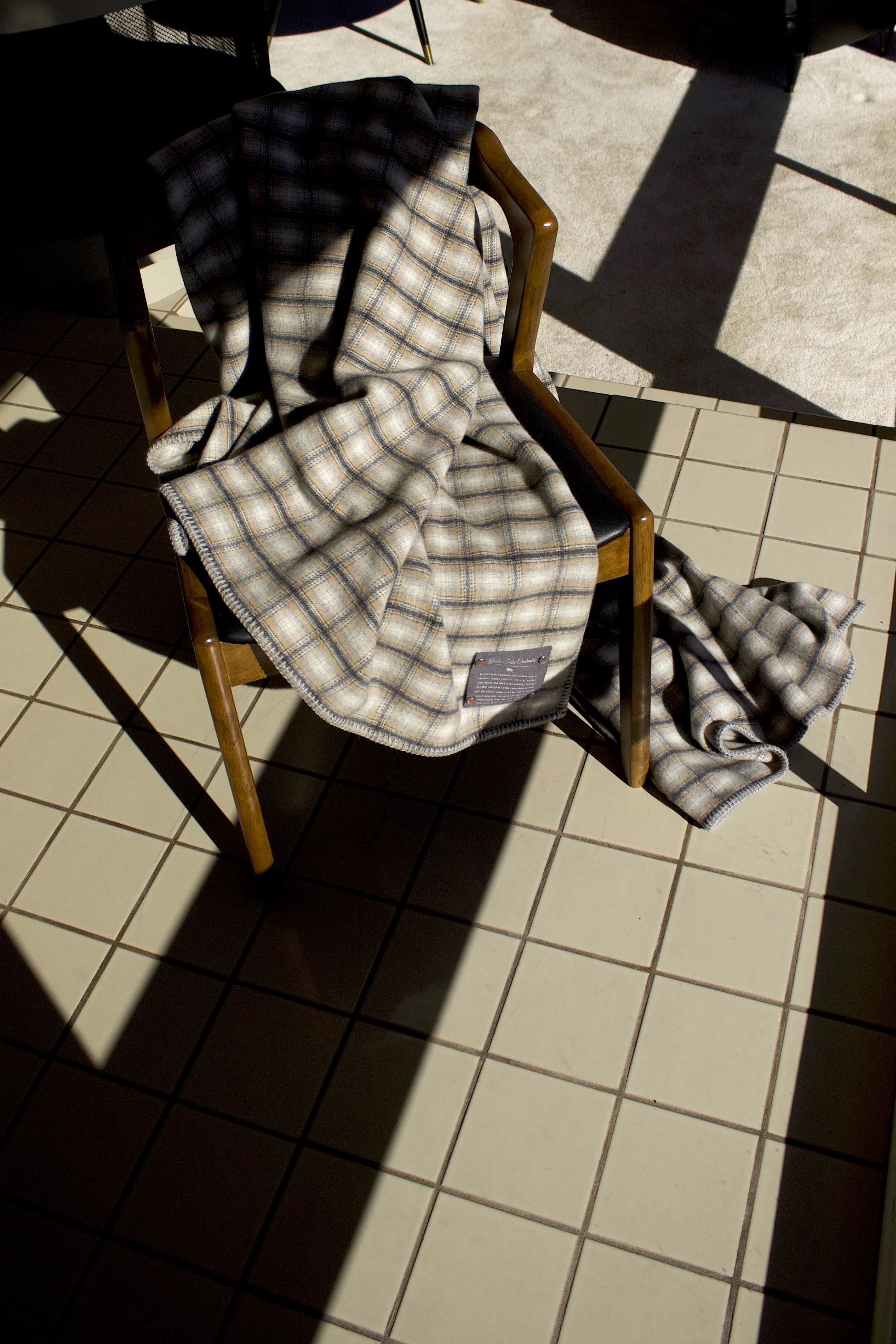 Elegant Neutral Tartan Cashmere Blanket - Image 7