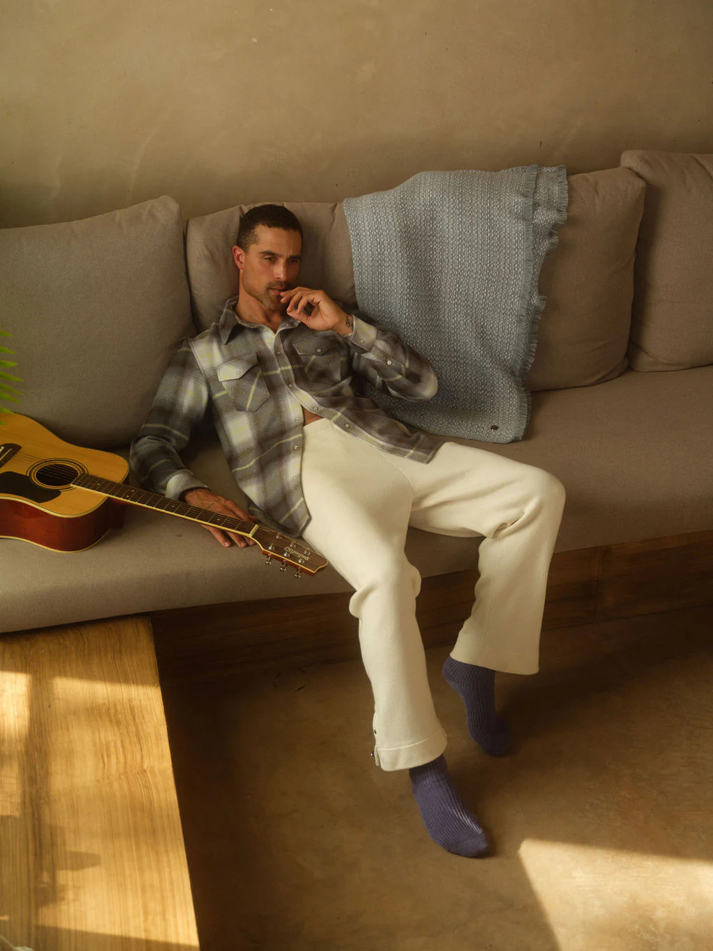 Heritage Cashmere Blanket - Image 5
